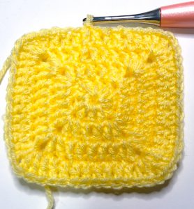 crochet solid granny square