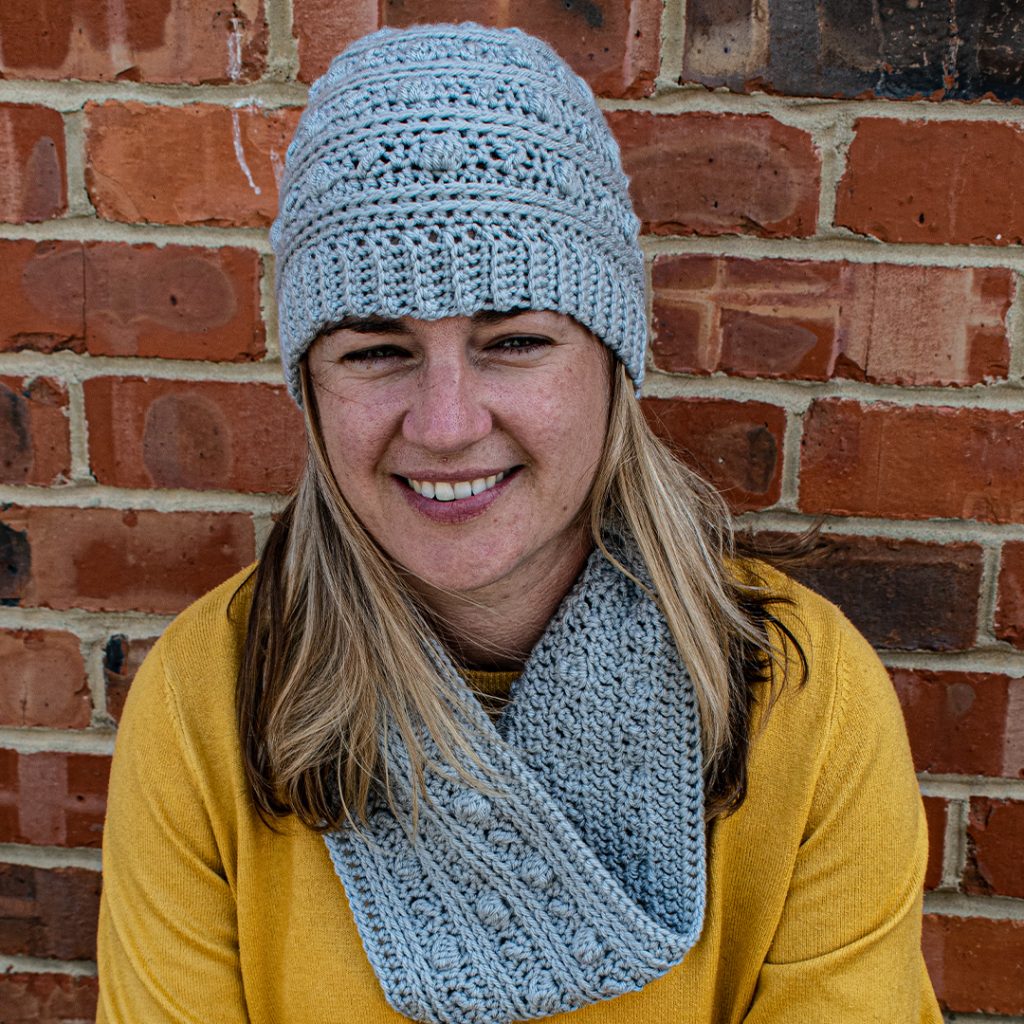 the textured cowl looks great with the matching beanie