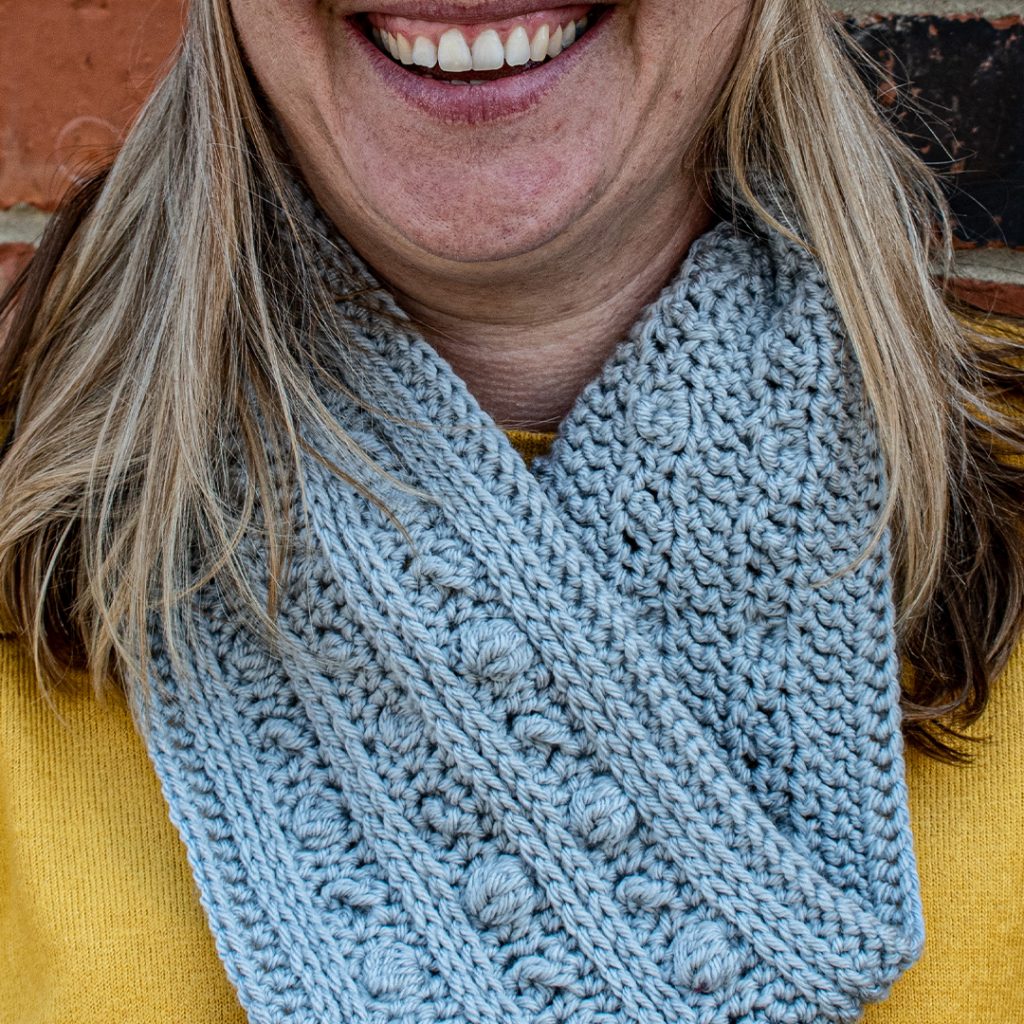 close up of the textured crochet cowl pattern once made
