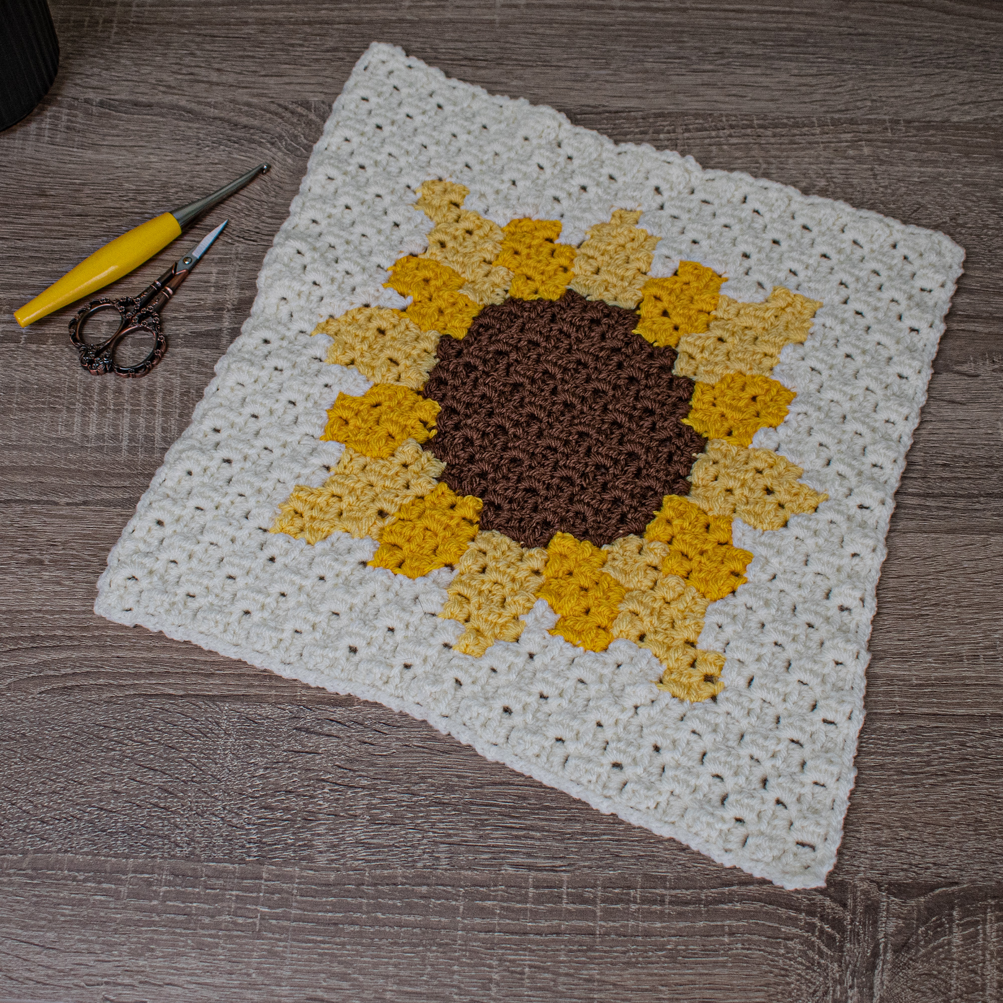 Community Garden Blanket - Free Crochet Along - Sunflower Cottage Crochet