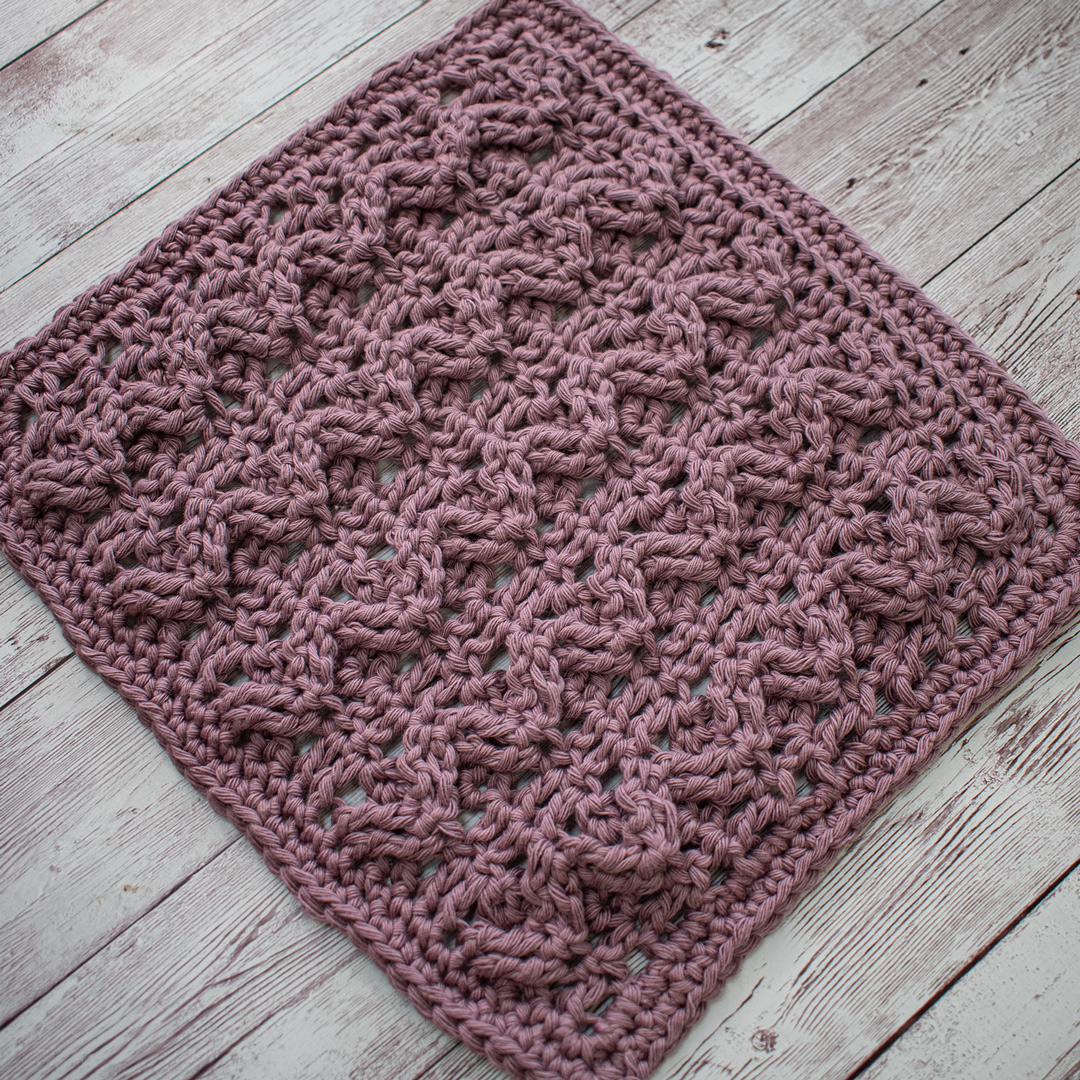 this crochet washcloth pattern has a gorgeous texture.