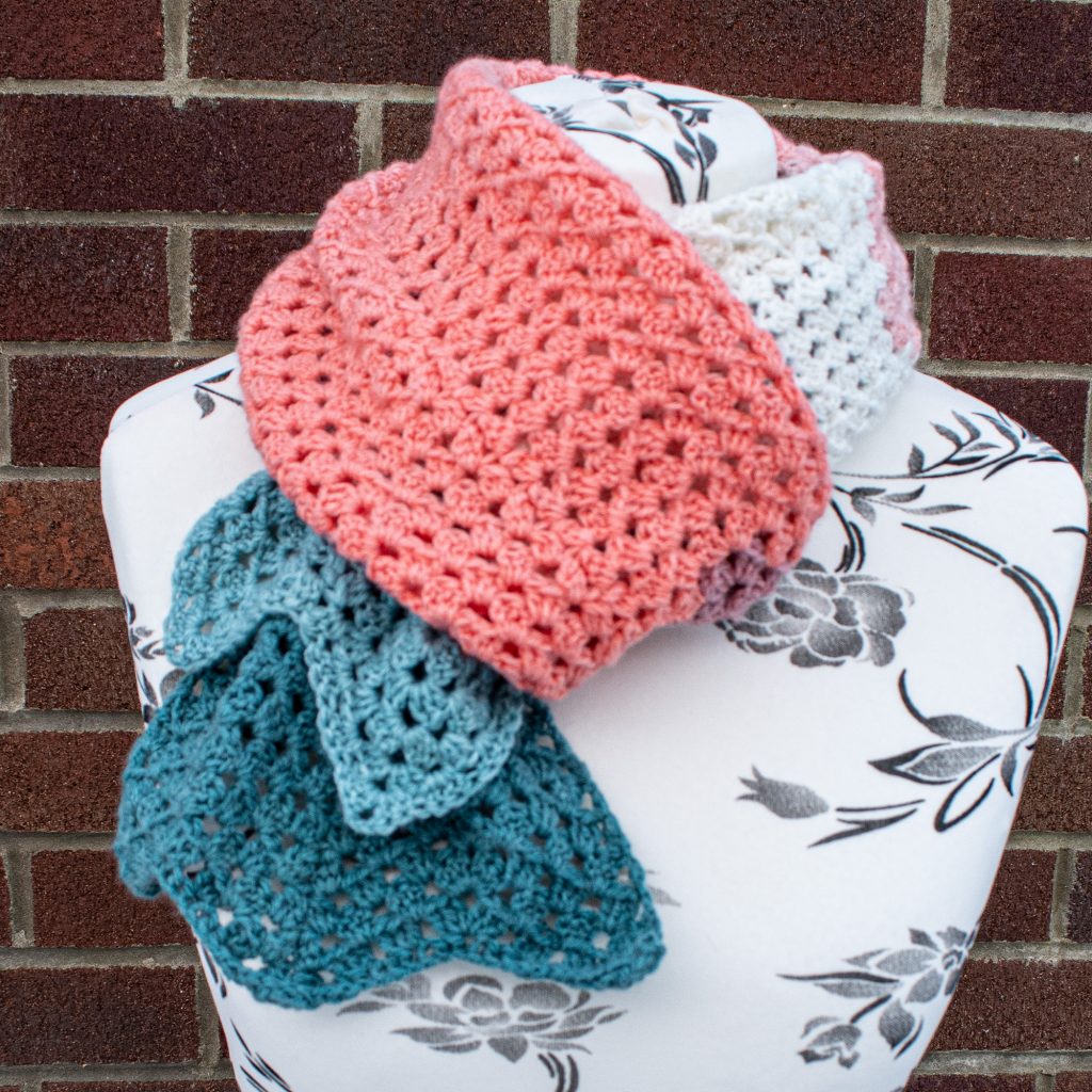 Make this free corchet scarf pattern as long as you desire with the one row repeat!