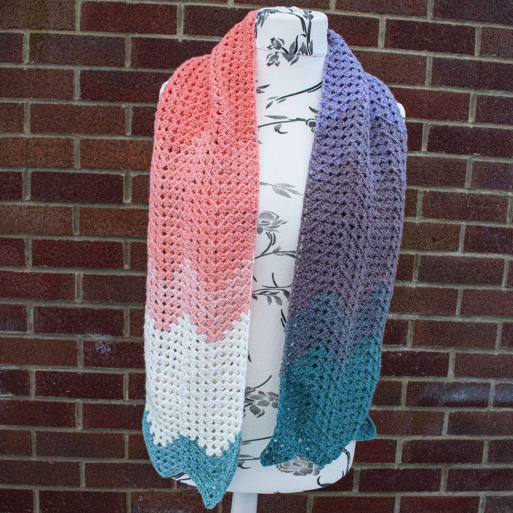 This free crochet scarf pattern will show you how to work the granny chevron stitch.