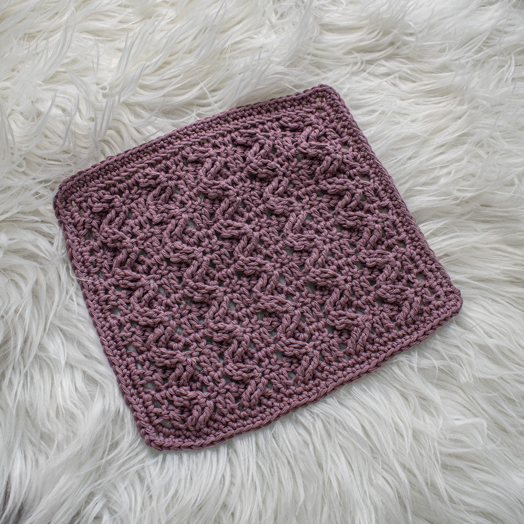 Full video tutorial is included for this crochet washcloth pattern.