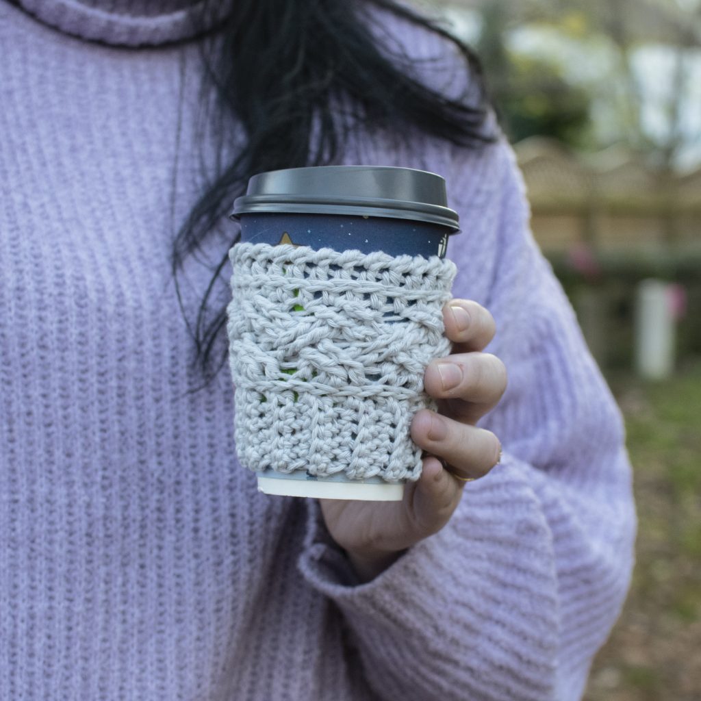 this crochet cup cozy pattern fits most takeaway cups and travel mugs so is a great gift idea