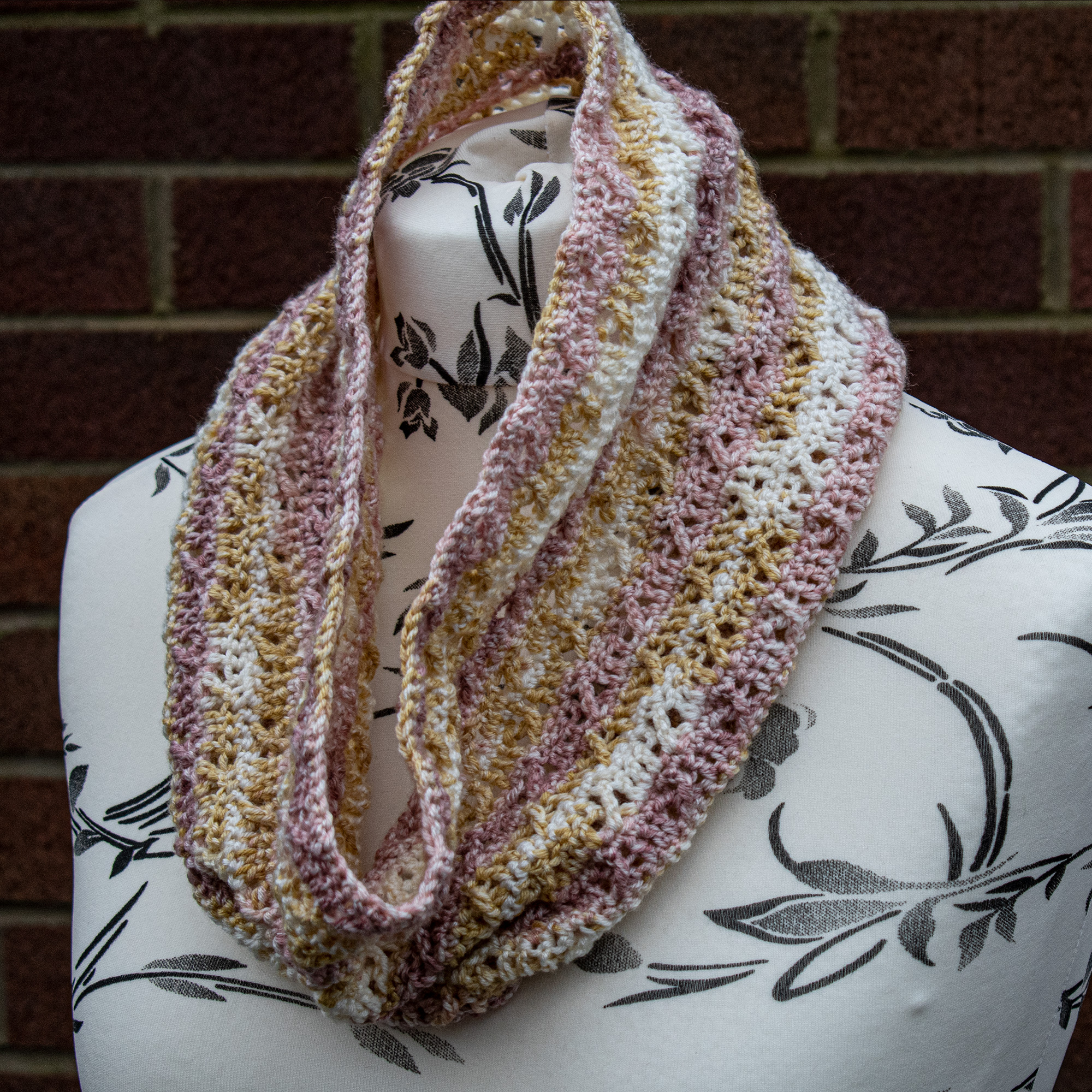 this crochet cowl has a gorgeous drape and beautifully subtle texture