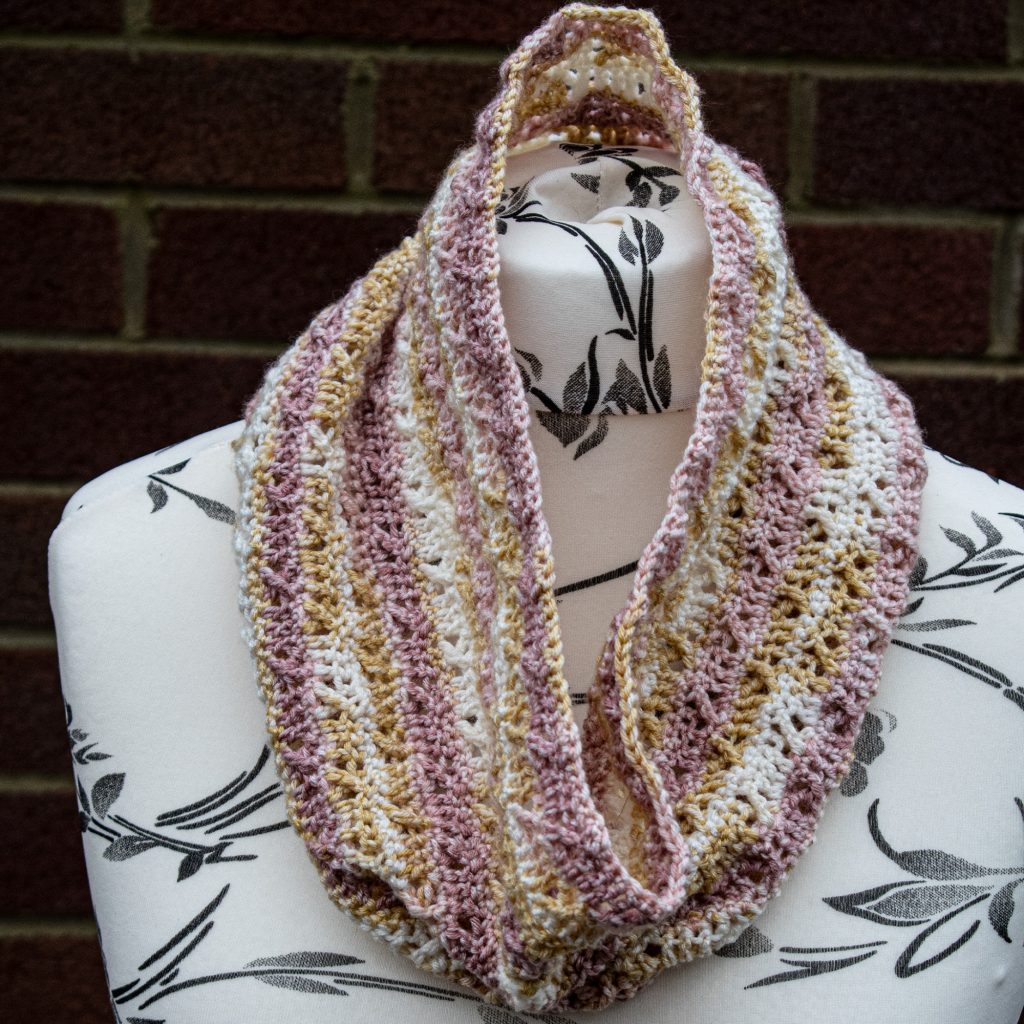 The texture on this free crochet cowl pattern is subtle but gorgeous