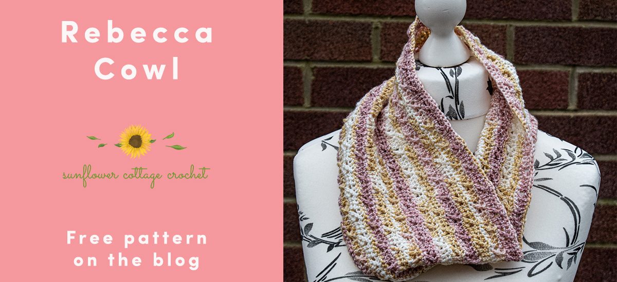 A free crochet cowl pattern perfect for any lady!